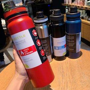 Bottiglie d'acqua Thermos per sport all'aria aperta di grande capacità Bollitore Terere in acciaio inossidabile 304 Bottiglia termica creativa Tazza spaziale portatile Tazza 221122