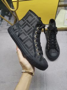 Domino Sneakers Män Kvinnor Fritidsskor High-top Canvas Sko Designer Präglat Mönster Sneaker Gummisul Sneakers Bekväm Couple Trainer