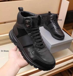 Sneakers Scarpe Runner Scarpe da ginnastica Luxury Designer High Top 'S Re-Nylon Tessuto tecnico Casual Walking Famous Rubber Lug Sole Outdoor Men Prax