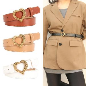 Cinture Cintura da donna Vintage Gold Heart Buckle Faux Leather Fashion Versatile Suit Dress Decoration Commercio all'ingrosso