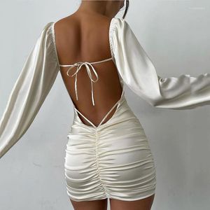 Casual Dresses Yimunancy Backless Folds Dress Women Sexig bollkl￤nning 2022 Ladies Summer Long Sleeve Party Robes