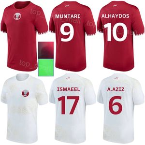 Equipe Nacional de Futebol Catar 14 Homam Ahmed Jerseys 222-23 Copa do Mundo 15 Bassam al-Rawi 11 Akram Afif 16 Boualem Khoukhi 12 Karim Boudiaf 19 Almoez Ali Kits de camisa de futebol