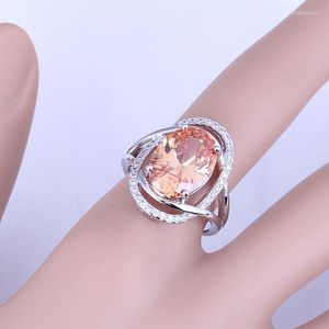 Pierścienie klastra najwyższej jakości Wykwintny owalny szampan Morganite Cubic Zirkonia Srebrny pierścień dla kobiet biżuteria mody J0484