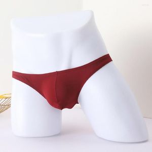 Underpants Мужчины мини -трусы сексуальные стринги с низкой талией бикини боксеры шорты под нижнее белье Мужские шелковистые