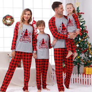 Family Matching Outfits Merry Christmas Pajamas Mother Father Kids Baby Year's Clothes Soft Homewear Pyjamas Xmas Look 221122