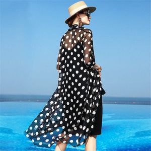 Kvinnors stickor Tees Korean Summer Women Beach Chiffon Jackets Elegant Jacka Long Cardigan Coats Female Polka Dot Sunscreen Coat Chaqueta Mujer 221123