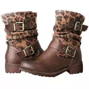 Botas outono mulheres tornozelo moda leopardo lado zíper tamanho 43 botas mulheres fivela de cinto wowen baixo salto botas mujer 221123