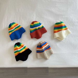 CAPS HATS 2022 VINTER BABY KNIT HAT Fashion Striped Rainbow Color Kids Beanie Infant Bonnet Elastic Children L221028