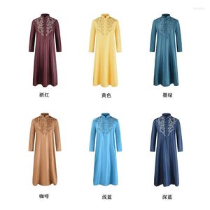 Camisas casuais masculinas 2022 Robe masculino de coloração sólida Bordado muçulmano manga comprida árabe