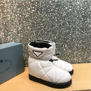 Luxurys Designer Brand P Snow Boots Fashion Quilted Padded Nylon Slip On Boot Down Mules Classic White Black Orange Tyg Winter Casual005