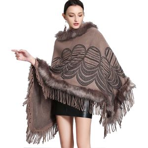 Damen Wollmischungen Frauen Wintermäntel Batwing Flauschige Ärmel Capes Elegante Jacke Dame Wollmantel Pelzkragen Warme Ponchos 221123