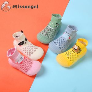 First Walkers Baby Shoes Unisex Boy Girl Toddler Floor Animal Handmade Socks shoes Soft Sole born Infant Crib Sneakers 04Y 221124