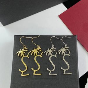 Luksusowe designerskie kolczyki Kolczyki ze srebra próby 925 Palm Tree Złoty kolczyk do ucha Klasyczne zwisają Y Earing Projektanci biżuterii Urok Hoops Orecchini Box