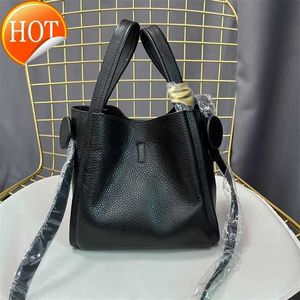 Bolsas de designer de luxo feminino Moda Moda Top Coyote Bag Moda versátil portátil de um ombro de grande capacidade Bolsas de balde de fábrica vendas diretas