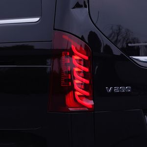 CAR TAILLLIGHT LED Turn Signal Dynamic Streamer Brake Running Parking Lamp för Benz Vito W447 LED TAIL LIGHT V260