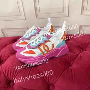 2023 m￤n kvinnor avslappnade l￥ga skor sneakers foton damm gr￶nt segel gr￥ dimma syracuse Michigan Strange Love Kentucky Panda Pink HC210403