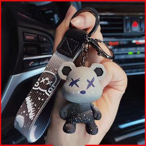 Keychain Luxurys Designers Key Chain Car Colorful Bear Keychains Design Versatile Fashion Leisure Men Women Bag Pendant Accessories Very Good