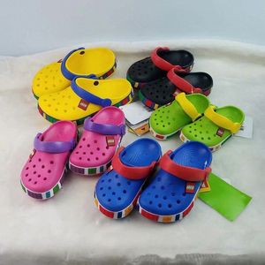 Sapatos infantis Slippers de crian￧as Sand￡lias de ver￣o infantil meninos meninos crian￧as jovens t￪nis aut￪nticos sapatos de sapatos de beb￪ esportes ao ar livre eur 24 a 23jj#