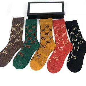 Herrstrumpor Designers Mens Womens Five Brands Luxe Sports Winter Mesh Letter Printed Sock Cotton Man Femal With Box For Gift DFGDFGFD