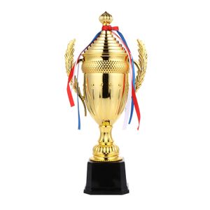 Dekoracyjne obiekty figurki 1 PC Trophy Cup z Lid Pierwsze miejsce na zdobycie plastikowego zwycięzcy za sport 221124