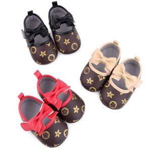 First Walkers Designer Luxury Butterfly Knot Princess Shoes For Baby Girls Soft Soled Flats Moccasins Toddler Crib2311