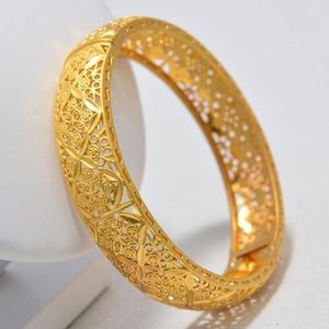 Bangle 1pcs Dubai Arab Trendy Plated 24K Gold Multi Shape Bracelet Curb Cuban Chain Color Bracelets For Men Women Jewelry