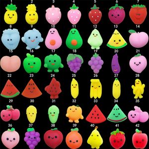 Mochi Squishy Toys Party Favors Mini Kawaii Frukt Dinosaurier Halloween Julmönster Squishies Leksak för barn Present