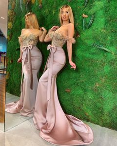 Off Exquisite The Shoulder Prom Dresses Feathers Bow Beaded Evening Dress Custom Made Mermaid Lace Appliques Party Gown