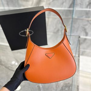 New Women Hobos Designers Tote Designer Totes Soft Small Hobo Bags Triangle Handbag Letters Handbags Shopping Bag Womens Purses 2211234F