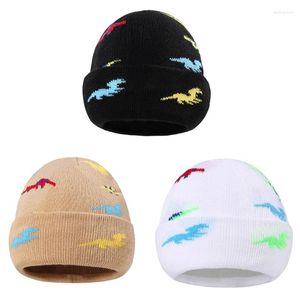 Berets Stickerei Dinosaurier Muster Gestrickte Winter Hüte Kinder Outdoor Warme Mütze Baby Kleidung Zubehör