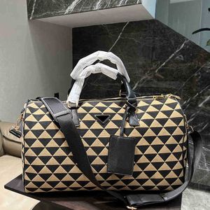 woman Evening Bags Duffle Travel Luggage Duffles Women Handbags Travelling Ladies Fashion Classic Large Capacity Laggages Handbag