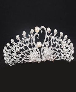 Swan Tiara Crown with Rhingestone Wedding Crowns Tiaras Bridal Cides pour le mariage Accessoires Performance Crowns3467420