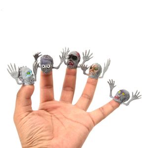 Outros brinquedos 6pcs Little Monster Finger Puppets Toy Mini Ghost Head Zombie Contando Hands Halloween Gift interativo para Kid 221125