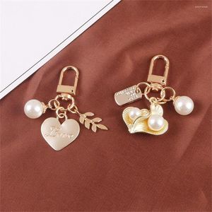 Keychains Creative Vintage Pearl Shell Keychain Women Girl Cute Mini Heart Key Chain Car Ring Holder Trinket Bag Charms smycken