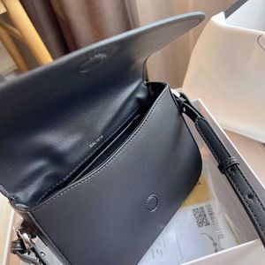 Prad Bags Tote Bags Lady Single Chain s Bag Women er Handbag Luxury e Designer Wallet o Leather Fashion Crossbody Vintage VDWN