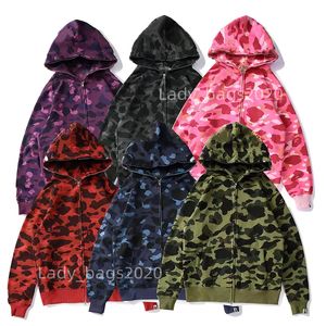 Felpe con cappuccio firmate da uomo Uomo Donna Ricamo Maglioni di cotone Giacca da cappotto Designer Felpa con cappuccio Cartoon Camouflage Stampa squalo Cardigan caldo Felpe con cappuccio