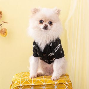 Winter Dog Apparel Designer Jacquard Letter Pattern Soft Dogs Sweater Classic Pet Casual Wear Clothing Fashion Cardigan Sweaters Knitted Coat