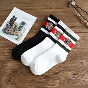 Designer Brand Casual Stocking Brodery Men and Women Socks Fall Winter Outdoor Sports Leisure Cotton Socks