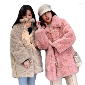 Kvinnors päls lammrockar kvinnor 2022 vinter lös tjock avslappnad faux kappa plus storlek varm lapel plysch överrock kvinna