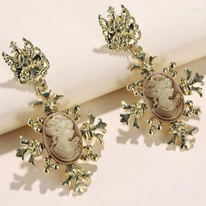 Studörhängen barock legering för kvinnor individuell kreativitet vintage jade inlay skönhet huvud smycken punktering lång hängande