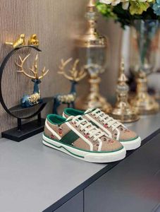 Płótno luksusowe buty butów projektanci Tennis Niebieski Umyj się Jacquard Gumowa gumowa haftowany vintage