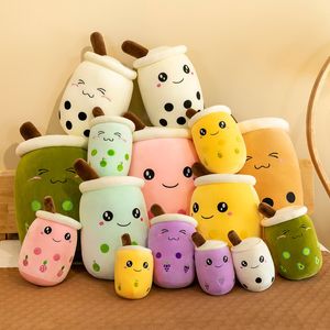 Peluş Bebekler 2470cm Topluca Bubble Tea Plushies Squishy İnciler Süt Boba Peluche Dondurma Meyve Suyu İçecek Şişe Prop Dekor Hediye 221125