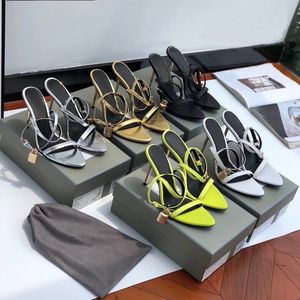 H￶gklackade sandaler skor f￶r kvinnors lyxdesigner gyllene l￥s dekorera damkl￤nningskor ￤kta l￤der 10.5 cm metall klackar sexig stilett ankelband sandal