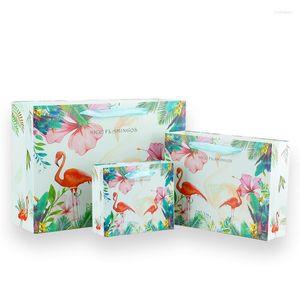 Embrulho de presente 20pcs/lote estilo flamingo saco de papel saco de papel branco com revestimento de filme ampliado saco de compras portátil