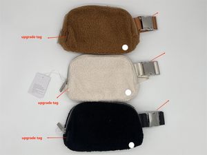 Fleece Yoga Bag Lu Everywhere Fleece 벨트 가방 야외 스포츠 가방 여성 남자 겨울 봉제 허리 숙녀 스포츠 체육관 탄성 조절 가능한 스트랩 지퍼 지퍼 패니 리세이 팩