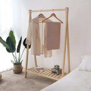 Portaoggetti per abbigliamento Stile nordico in legno massello Moderno semplice per la casa Appendiabiti da pavimento Mobili per camera da letto con scaffale multifunzionale