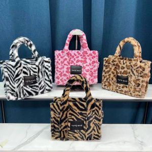 New marc Tote Bag Autumn Winter Plush Designer Women Handbags Luxury Faux Fur Shoulder Crossbody Fashion Small Shopper Purses Leopard print