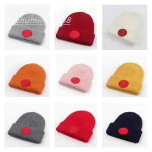 클래식 디자이너 겨울 비니 남녀 패션 디자인 니트 모자 가을 울 모자 편지 Jacquard Unisex Warm Skull Cap R6