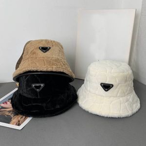 Women Men Furry Bucket Hat Designer Hats Brand Letters Designers Beanie Fitted Winter Cap Nylon Fashion Flat Ball Caps P Casual Bonnet