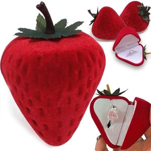 Jewelry Pouches Strawberry Ring Box Package Case Heart Wedding Party Earring Display Boxes Engagement Storage